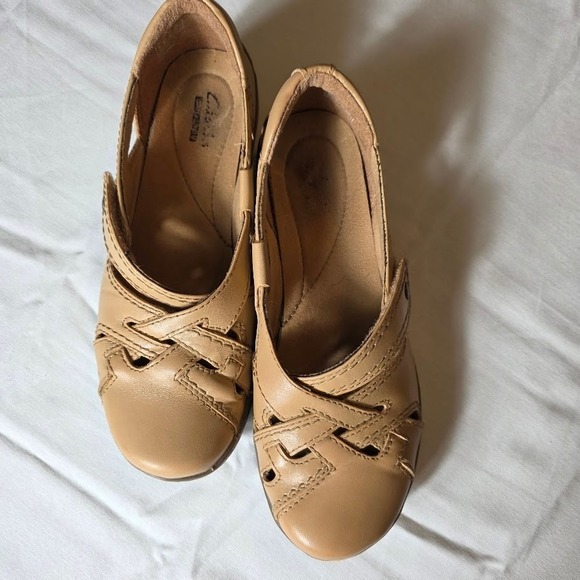 Clarks Women's Evianna Peal Criss cross Leather Mary Jane 6.5 - Picture 1 of 4